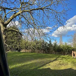 Forest Gated Parking On 2 Acres Garden Apartment Chislehurst