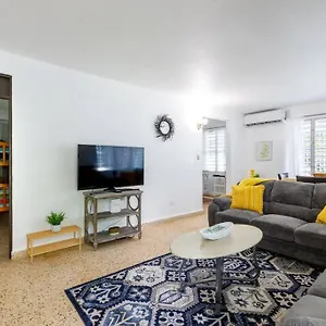 Huge Porch House In Rainforest 15 Min From Holiday home Sabana (Luquillo)