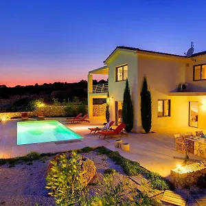 Ideales Villa Mousata